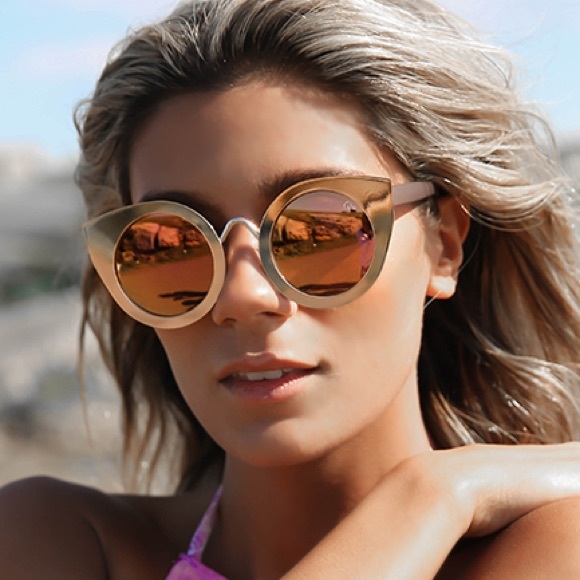 Quay Tainted Love Sunglasses - Picture 1 of 2